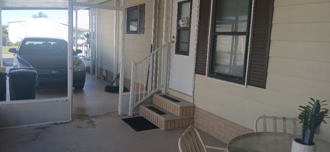 Building Photo - 910 Periwinkle Cir