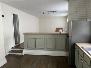 Building Photo - 963 Bard Ave