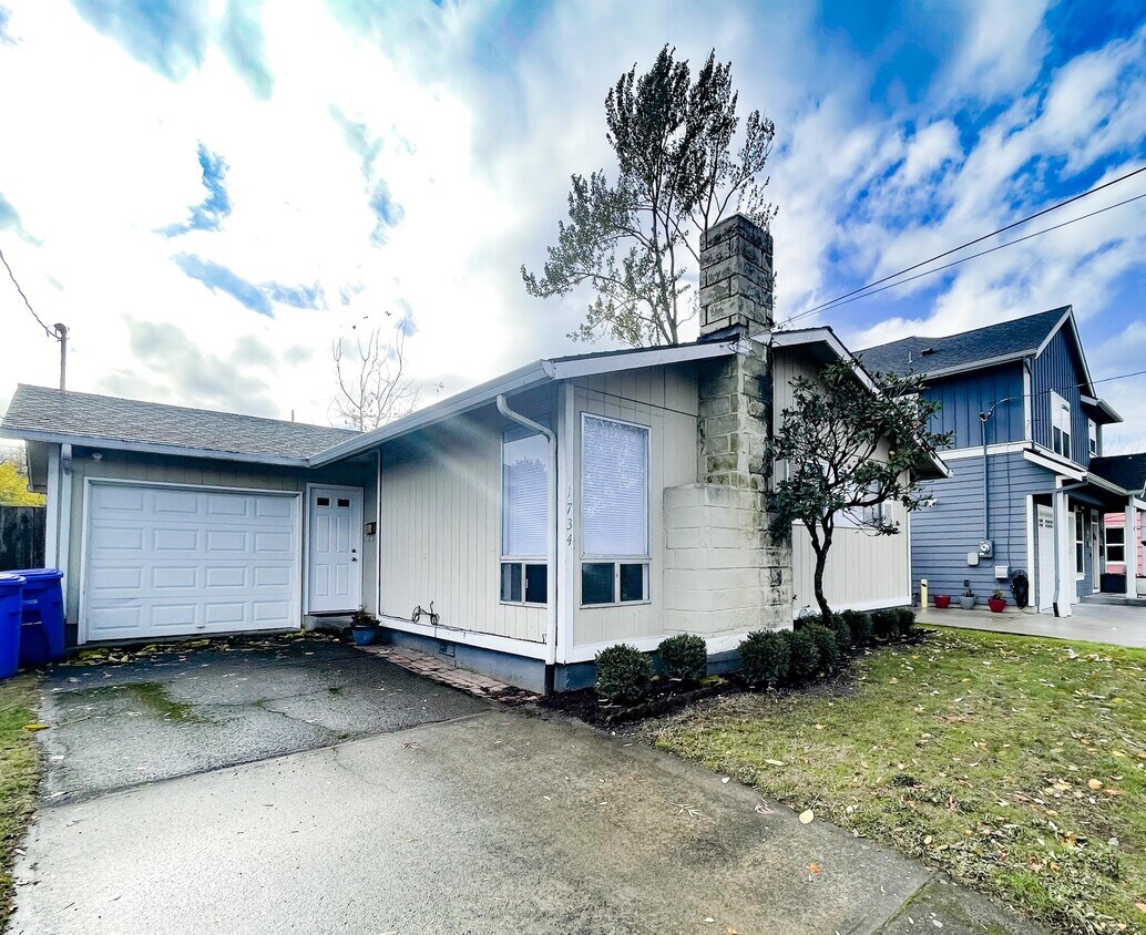 Foto principal - 1734 NE Bryant St
