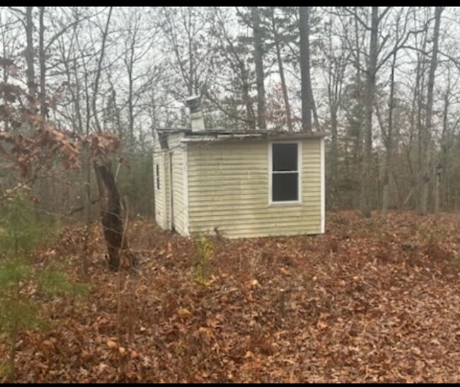 Building Photo - 24.14-Acres With Cabin - $2,205.00 Month /...