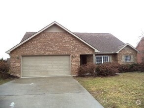 Building Photo - 927 Elsborn Ridge Rd