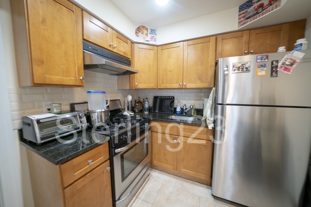 Primary Photo - 30-13 30th St