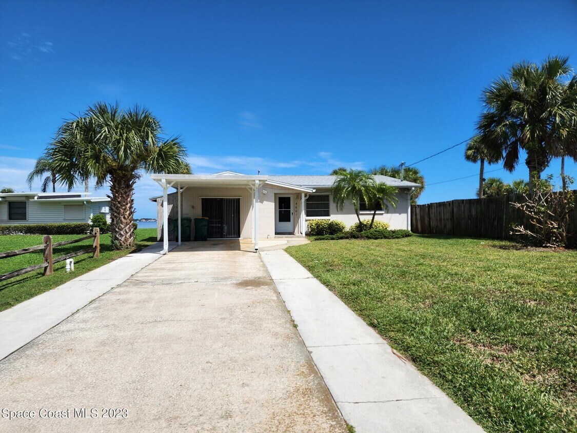 Primary Photo - 4601 Coquina Ridge Dr