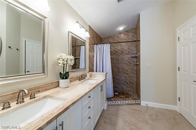 Building Photo - 1300 Misty Pines Cir