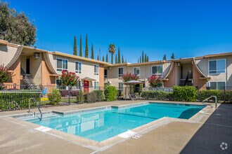 Building Photo - Magnolia Place Apartments