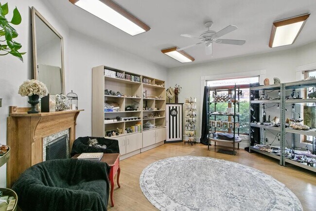 Foto del edificio - 406 Ash St