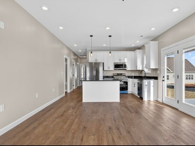 Foto del edificio - 104 Joiner Ave