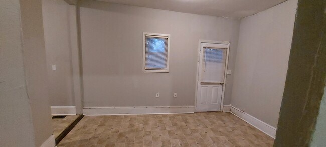 Foto del edificio - 849 Marshall Ave SW