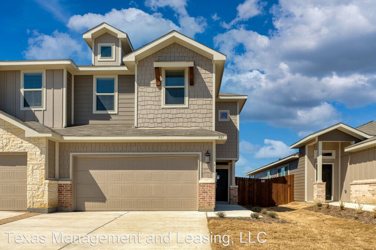 3 br, 2.5 bath House 661 Fallow Drive House Rental in Venus, TX