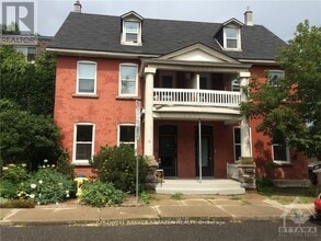 Building Photo - 95-95 St Andrew St