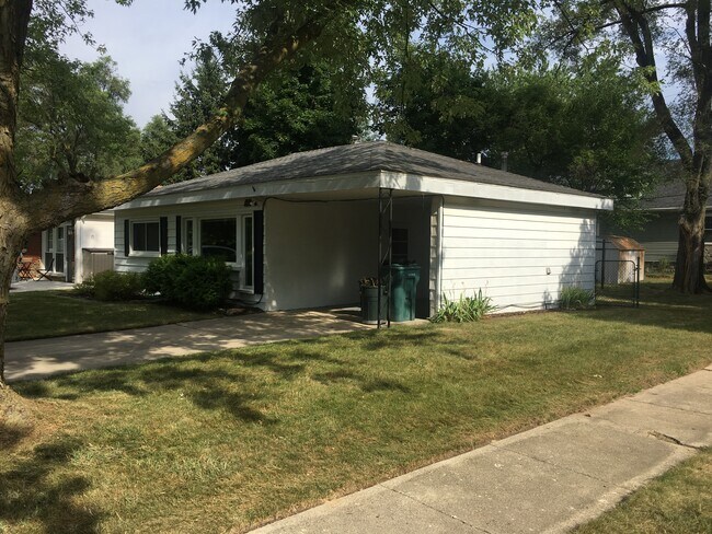 Lote en esquina de privacidad - 42018 Firwood Dr