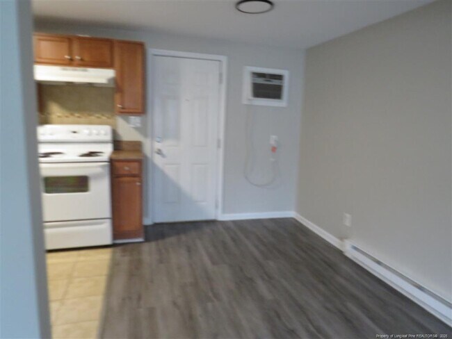 Foto del edificio - 1917 King George Dr