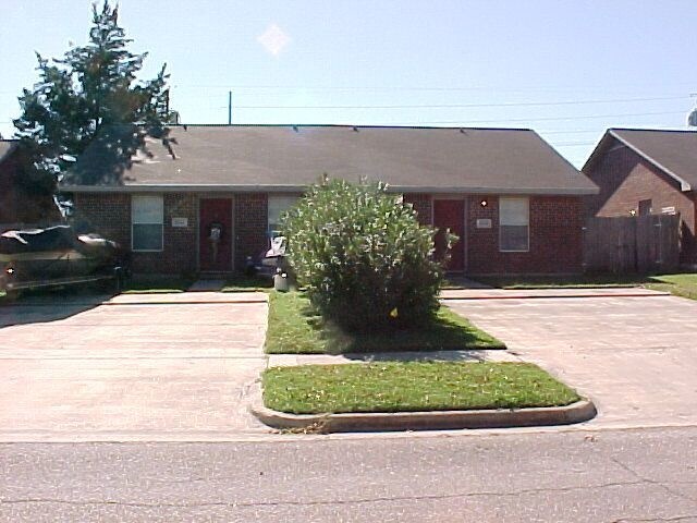 Foto principal - 2514 Pecan Ridge Dr