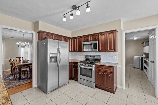 Foto del edificio - Spacious 4-Bed, 3-Bath Home in Virginia Beach!