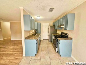 Building Photo - 5223 Binz Engleman Rd