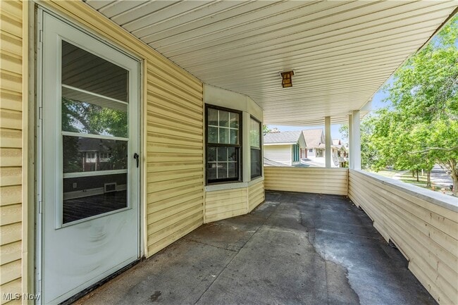 Building Photo - 3274 W 130th St
