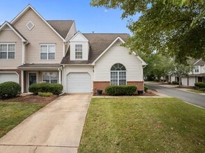 Building Photo - 949 Pensford Dr