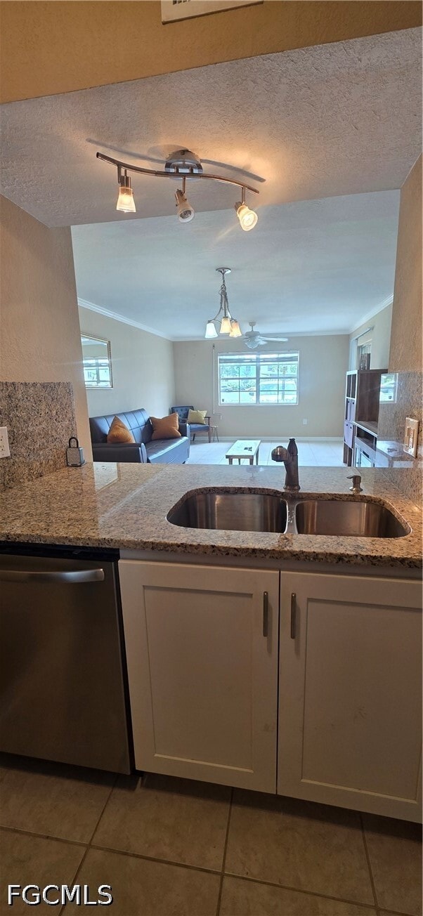 Foto del edificio - 3419 Winkler Ave
