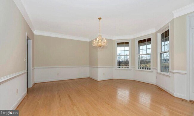 Building Photo - 4811 Mussetter Rd