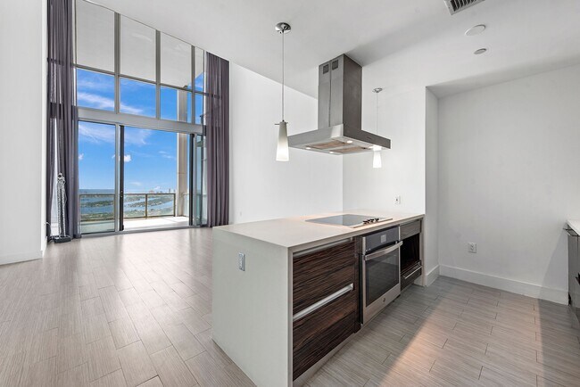 Foto del edificio - 1100 Biscayne Blvd