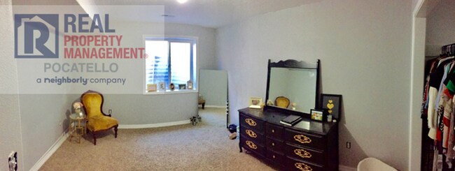 Foto del edificio - "Beautiful 4 Bedroom House For Rent" - Not furnished