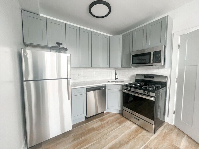 Foto del edificio - 3927 N Southport Ave