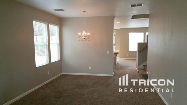 Building Photo - 5101 Strawberry Way