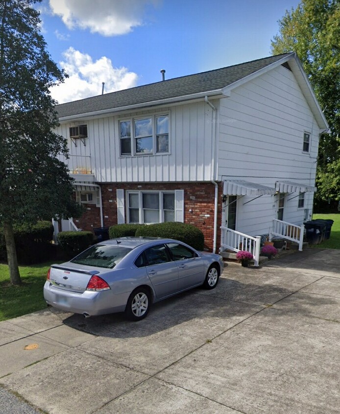 Ground floor apartment - 2151 Mantz St