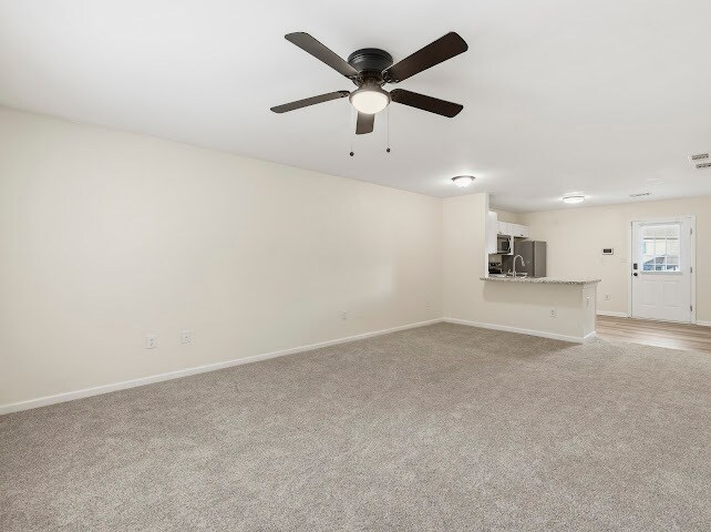 Foto del edificio - 105 Westchester Dr