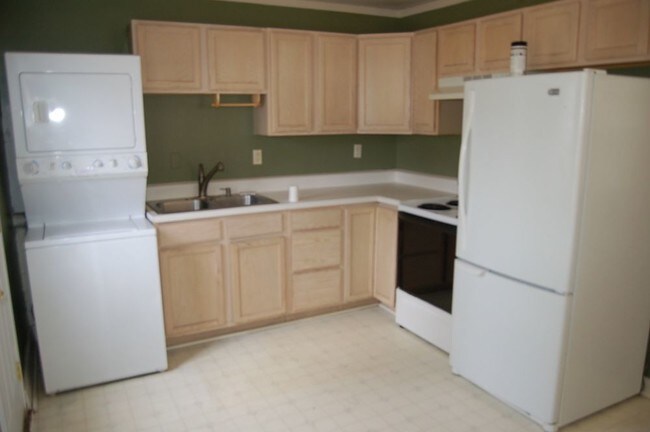 Building Photo - 2720 St Mihiel Ave