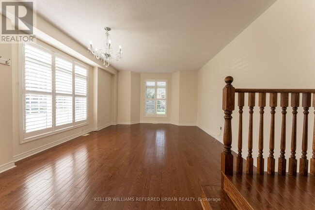 Building Photo - 1 Green Hollow Ct
