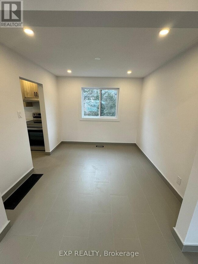 Building Photo - 2434 Clover St