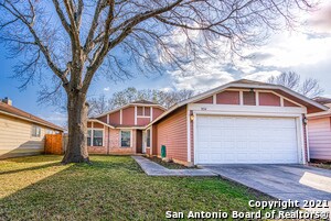Building Photo - 9154 Deer Village