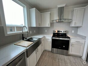 Building Photo - 385 Jose Gaspar Dr