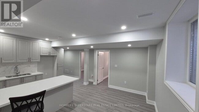 Building Photo - 6 Mugo Pine St