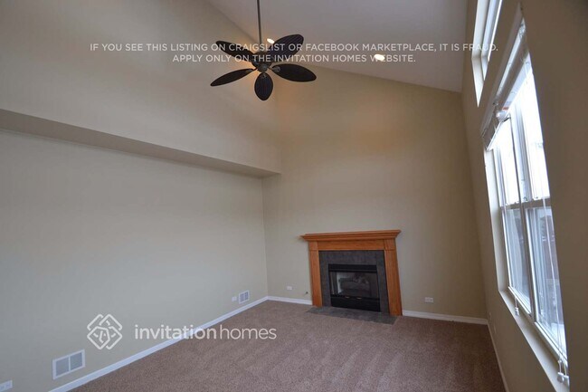 Foto del edificio - 878 Deer Path Dr