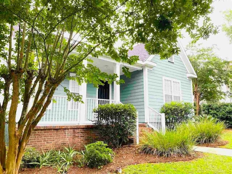 Photo - 2111 Fernleigh Dr