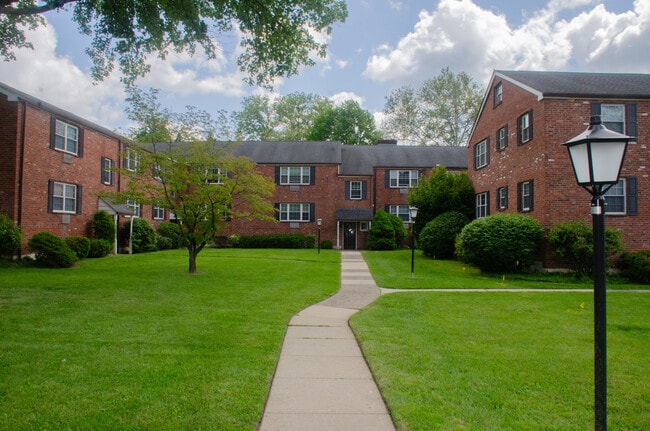 Building Photo - Brynfield Apartments