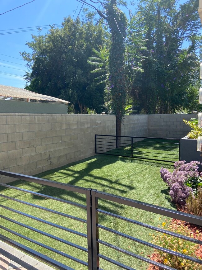 Building Photo - 11514 Emelita St