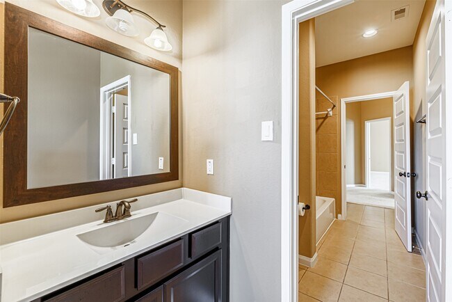 Foto del edificio - 4607 Rockton Hills Ln