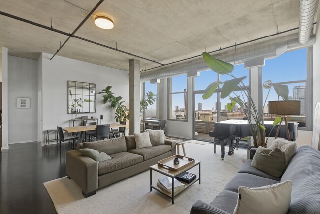 Foto del edificio - 900 N Kingsbury St