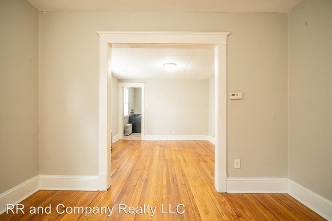 Building Photo - 2 br, 1 bath House - 35 Stuart St