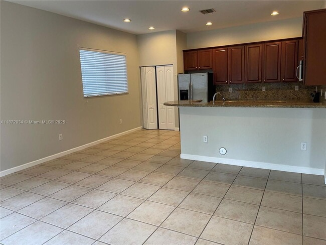 Building Photo - 16637 SW 52nd St