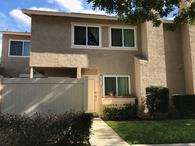 Foto del edificio - 13611 Sycamore Tree Lane