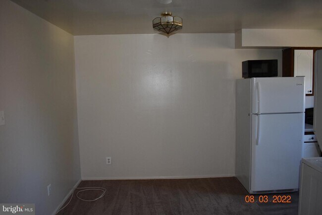 Building Photo - 1155 York Rd.