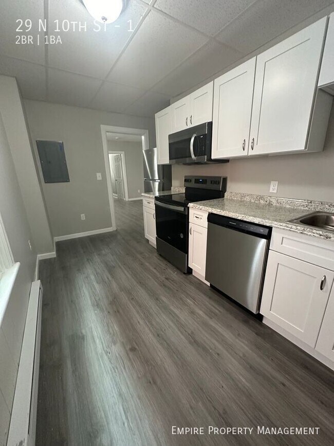 Foto del edificio - Available Now- Brand New; 2 Bedroom Apartm...