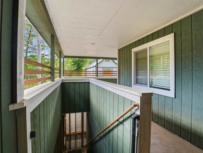 Foto del edificio - 16799 Center Way