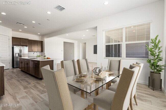 Foto del edificio - 2912 E Lucky Horseshoe Ln