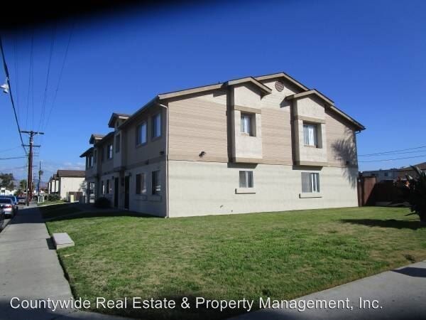 Building Photo - 653 Chamberlain Ave