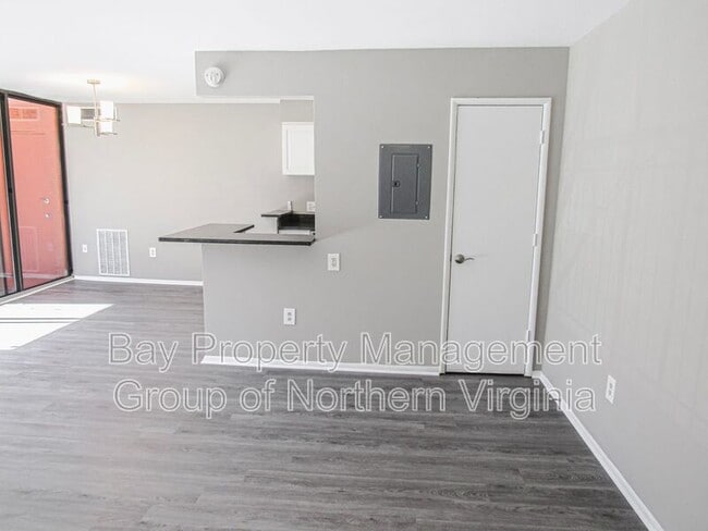 Building Photo - 8 S Van Dorn St